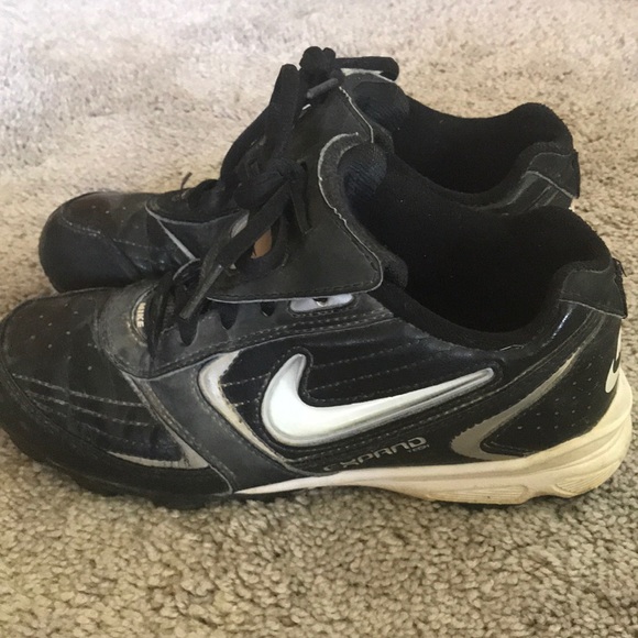 Nike Shoes Size 3 Youth Unisex Baseballsoftball Cleats Poshmark